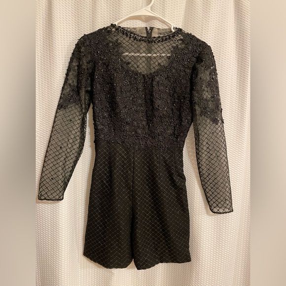 Black Lace & Beaded Long Sleeve Romper Size Small - Picture 1 of 4